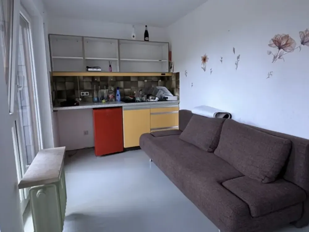 Cozy Studio Apartment in Stuttgart-Heumaden