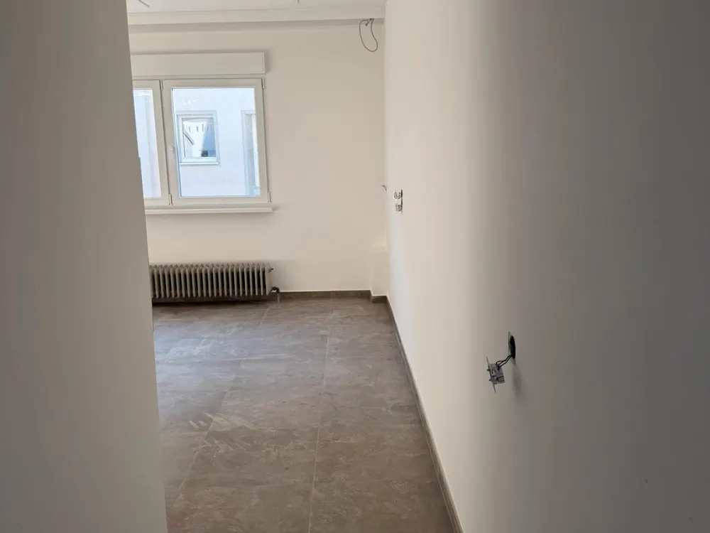 2-room apartment completely renovated!