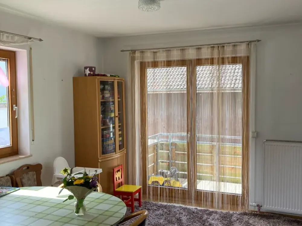 Cozy 3-Room Apartment with 3 Balconies!