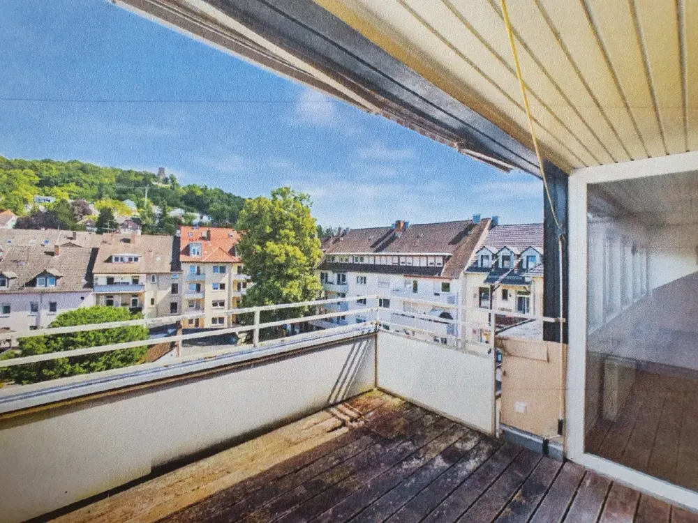 Living with Character: Bright Shared Room in Karlsruhe-Durlach