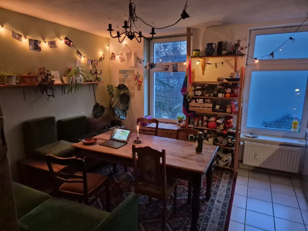 KTV - Beautiful Room in a Loving 5-Person Shared Flat