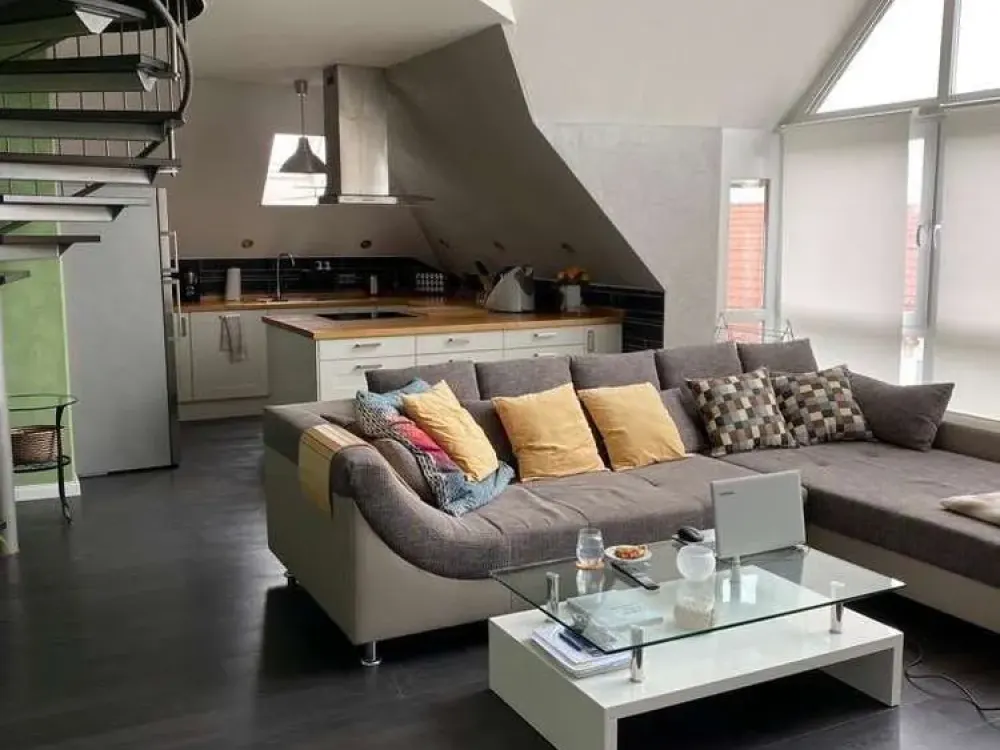 Partially Furnished Practical 2-Room Apartment with Elevator in Paderborn