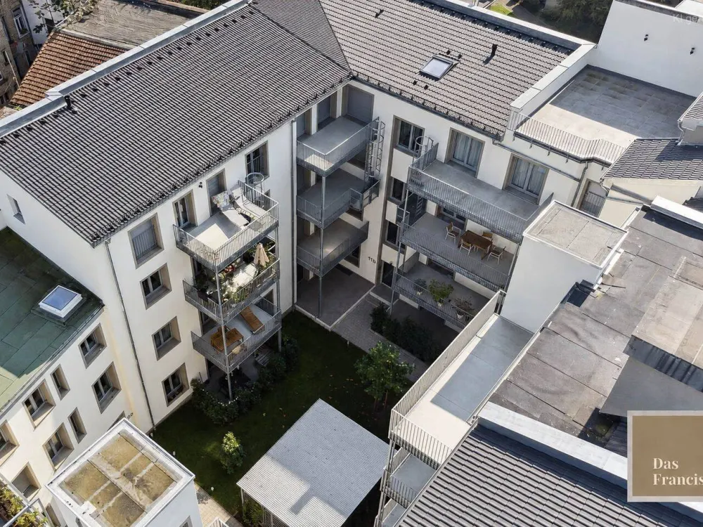 *Including Moving Bonus* Elegant 2-Room Apartment with Balcony in Weststadt!