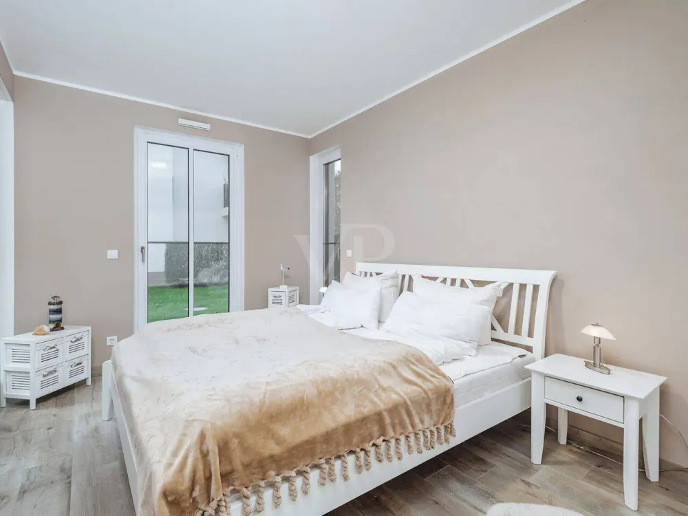 Modern Living on a Temporary Basis - Ground Floor Apartment with Terrace in Dünenquartier Warnemünde