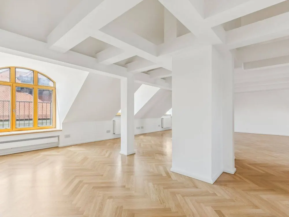 First Occupancy Above the Roofs of Maxvorstadt