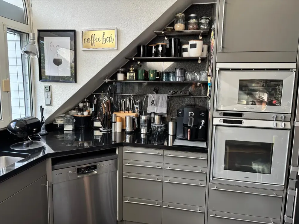 Penthouse Charm Meets Luxury, 4 Rooms in Angermund