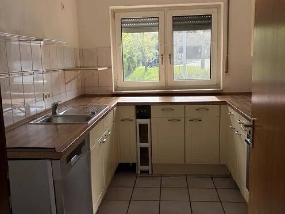 Modernized Apartment in Cologne with Balcony!