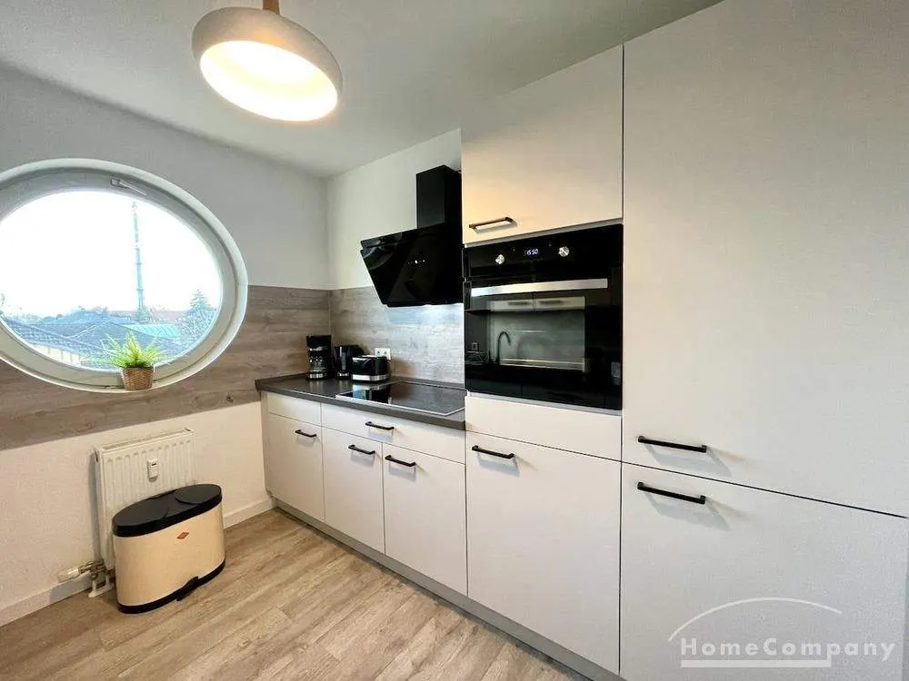 27457 HomeCompany Dresden Furnished 3-Room Attic Apartment in Dresden-Grosszschachwitz max. 4 Persons