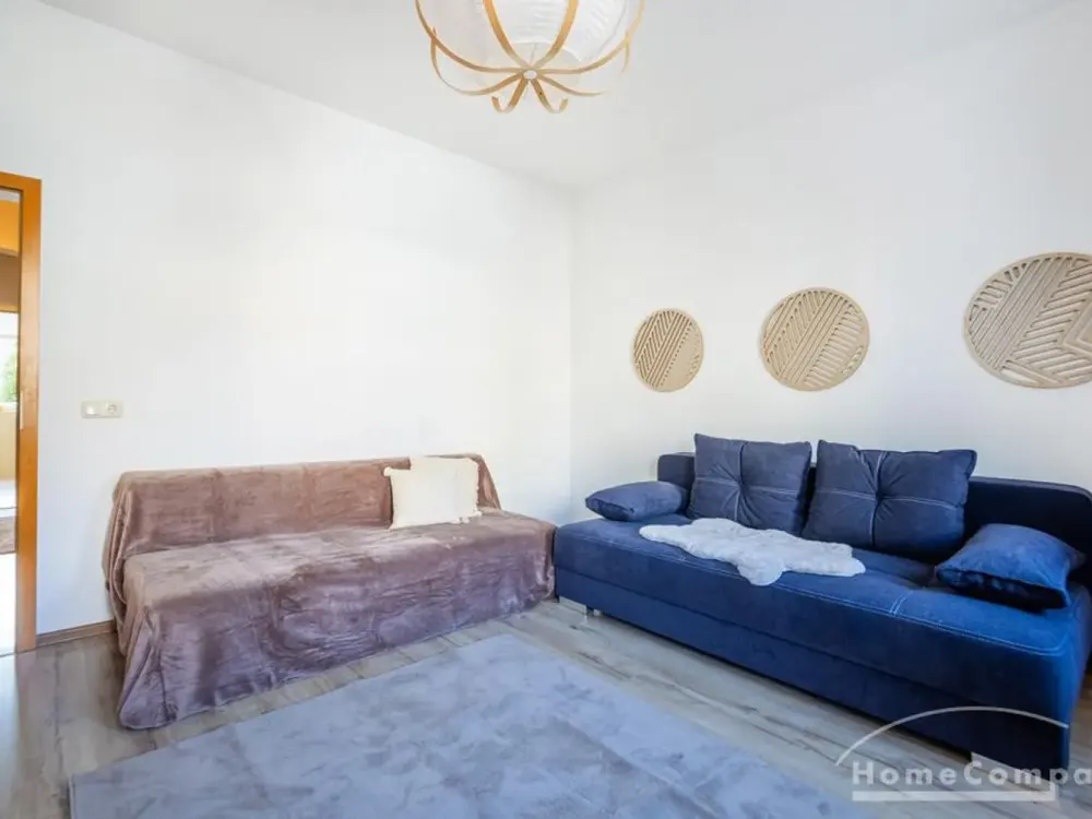 27301 HomeCompany Dresden Furnished 2-Room Apartment Suitable for Shared Living in Dresden-Pieschen m...