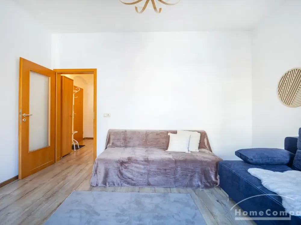 27301 HomeCompany Dresden Furnished 2-Room Apartment Suitable for Shared Living in Dresden-Pieschen m...