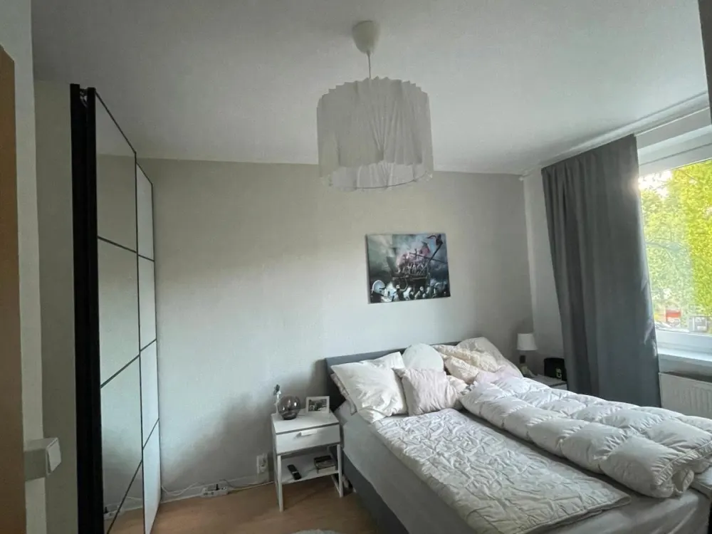 INQUIRY STOP !!! 2-Room Apartment, incl. Kitchen + Furniture Takeover