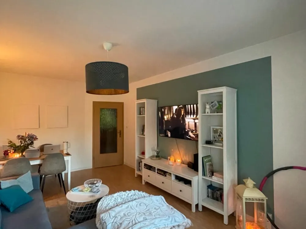 INQUIRY STOP !!! 2-Room Apartment, incl. Kitchen + Furniture Takeover