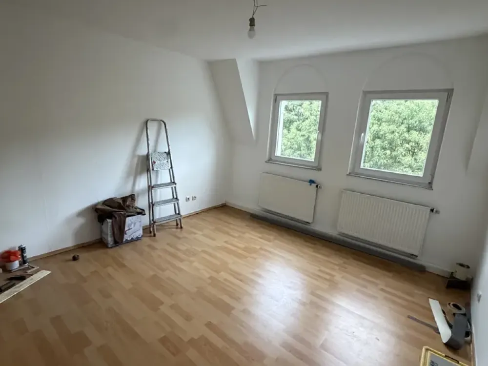 Bright 4-Room Apartment with 101 m², 3rd Floor for Rent