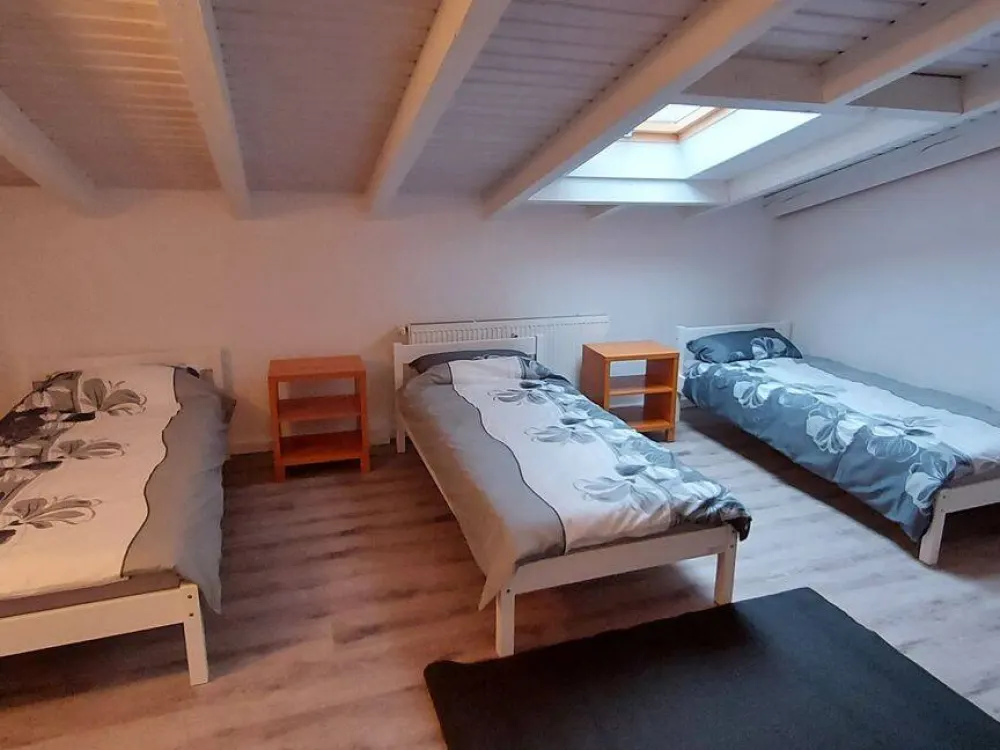 HRO-City, fully furnished worker and laborer apartment for 5 persons (20,- € per person per day) for rent