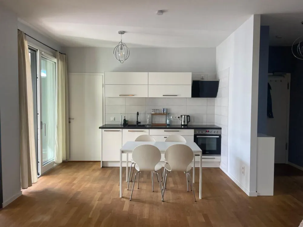 Bright and Comfortable 3-Room Apartment in Quiet, Green Biesdorf