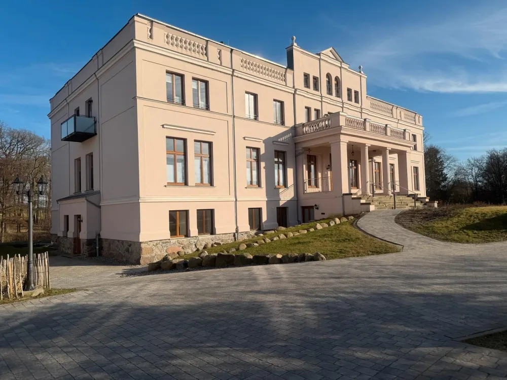hochwertige 4-Raum Wohnung im Gutshaus Niekrenz sucht neuen Mieter ⭐️⭐️⭐️⭐️⭐️