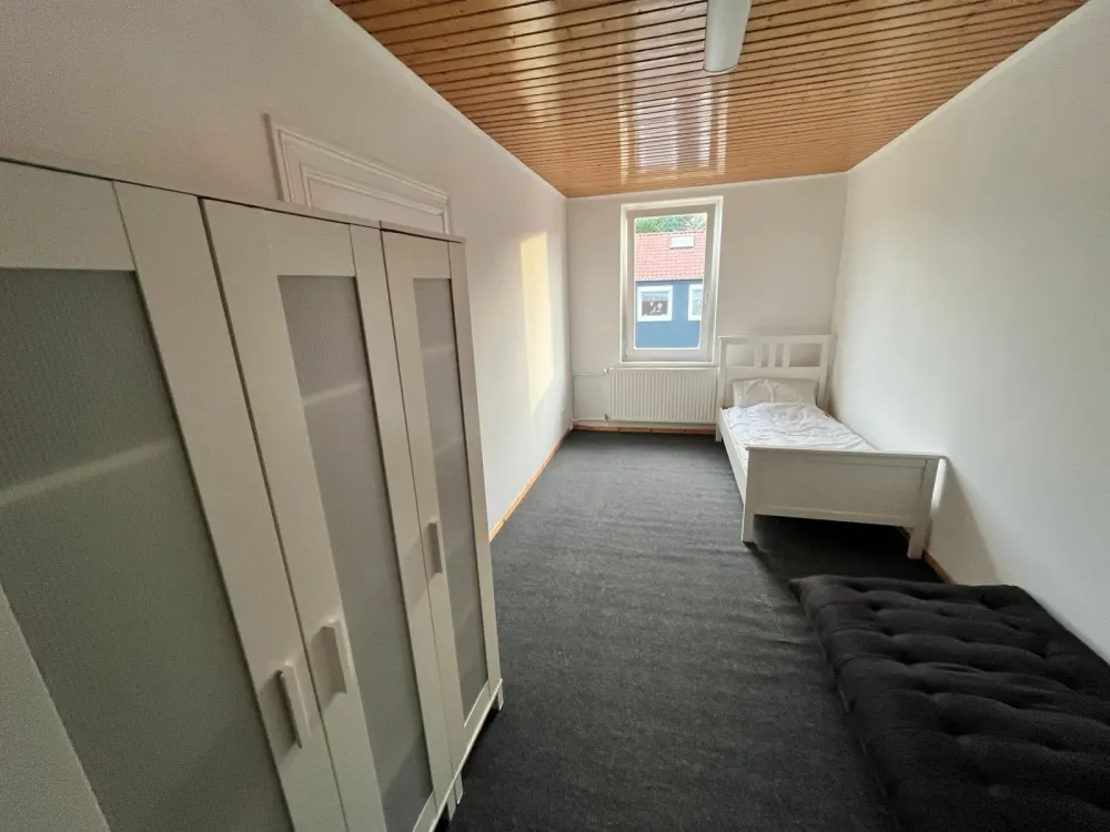 FOR RENT 1 ROOM 500 Euro
