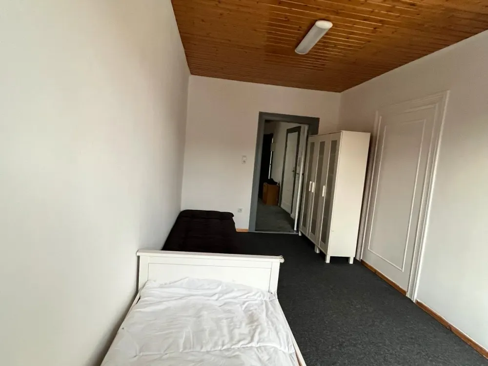 FOR RENT 1 ROOM 500 Euro