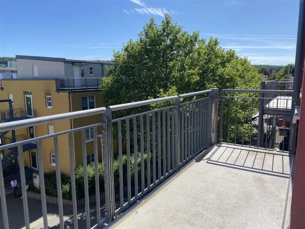 Erfurt* Karree am Südpark* renovated 3-room apartment *balcony* separate kitchen* bathtub
