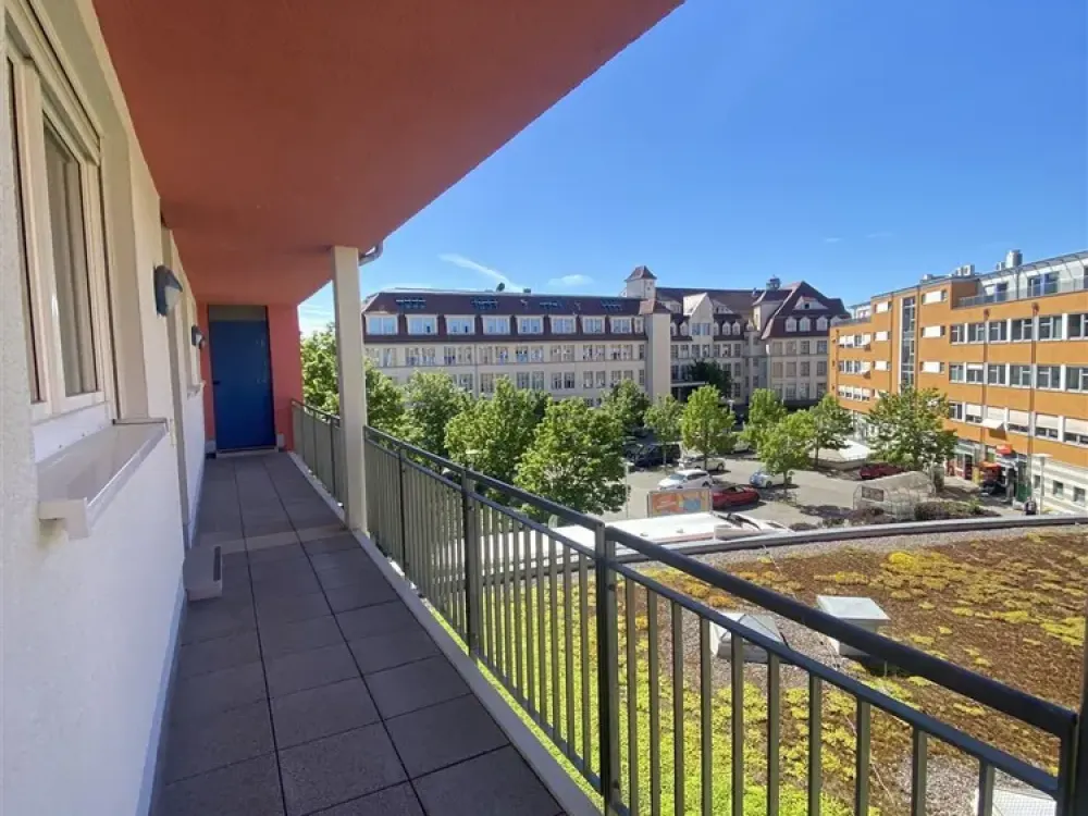 Erfurt* Karree am Südpark* renovated 3-room apartment *balcony* separate kitchen* bathtub