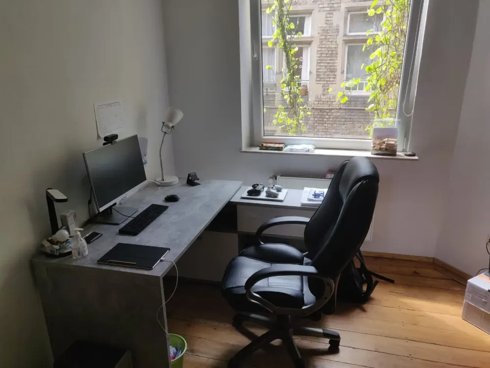 Helle, renovierte 2-ZKB-Altbauwohnung mit EBK in KA, vis-à-vis KIT, ideal für 2er-WG