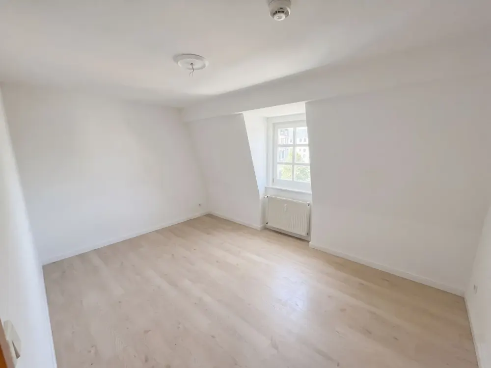 Renovated 3-Room Apartment in Central Old Town Location Erfurt