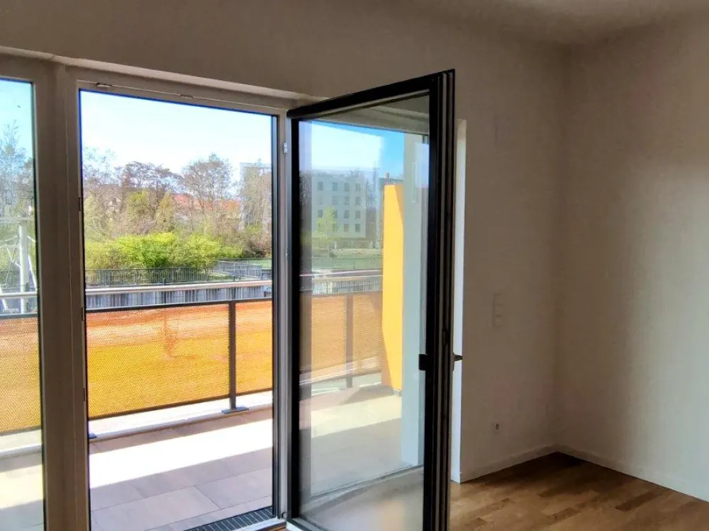 Modern 1-Room Apartment with Balcony, First Occupancy 2026 in the Center