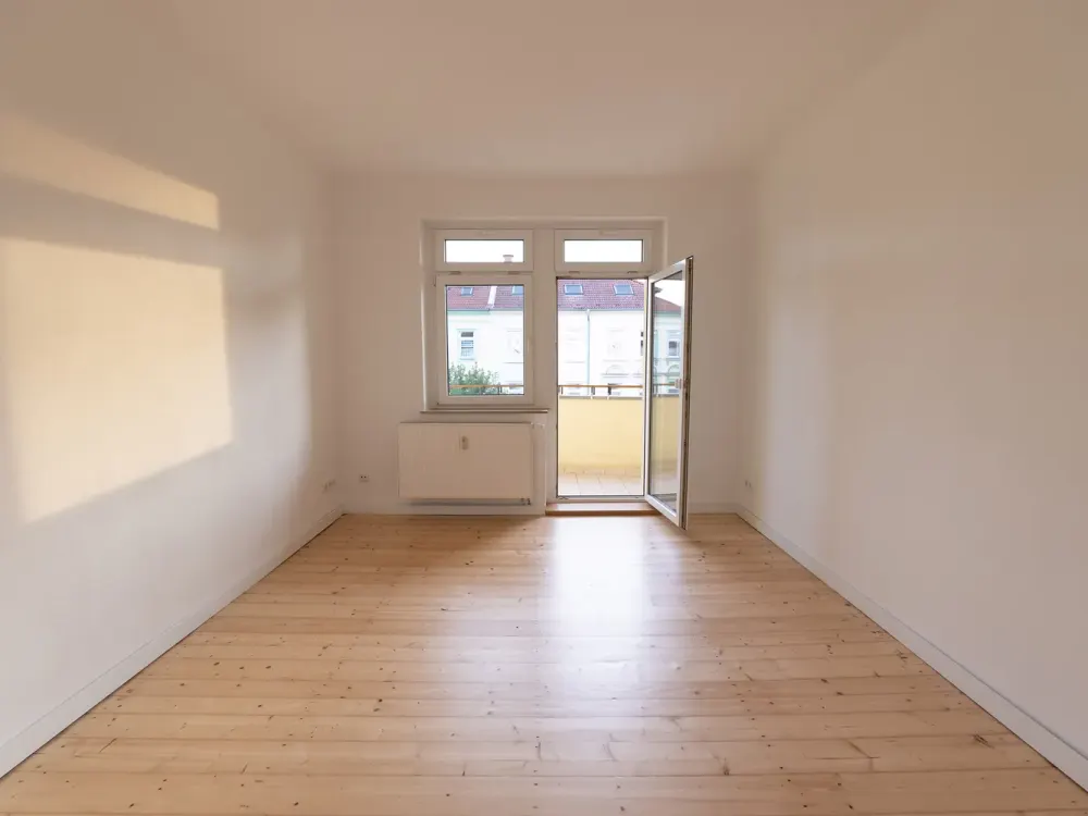 Charmante 2-Raumwohnung mit Loggia & großzügiger Wohnküche, Erstbezug nach Sanierung
