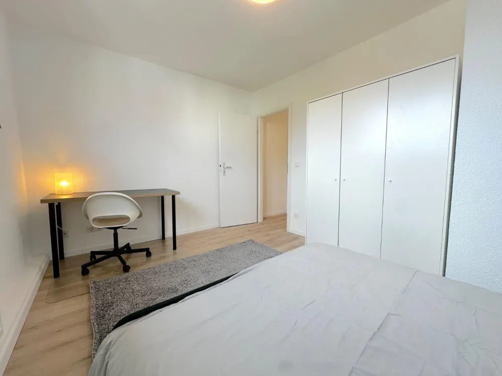 Available Shared Flat Rooms - Roommates Wanted - Bergen-Enkheim
