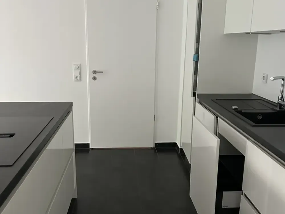 Exklusives Wohnen: Traumhafte 4-Zi.-Wohnung in Citylage