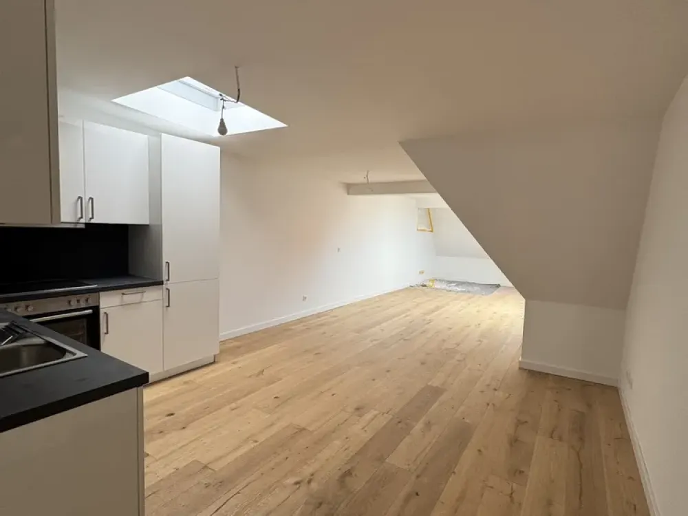 Bright 1-Room Apartment with Fitted Kitchen and Real Wood Parquet in MalzQuartier