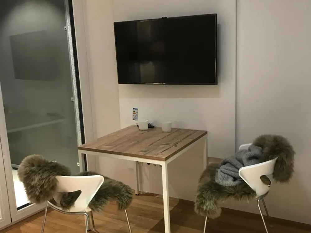 Munich-Riem | Modern Furnished Apartment with Balcony