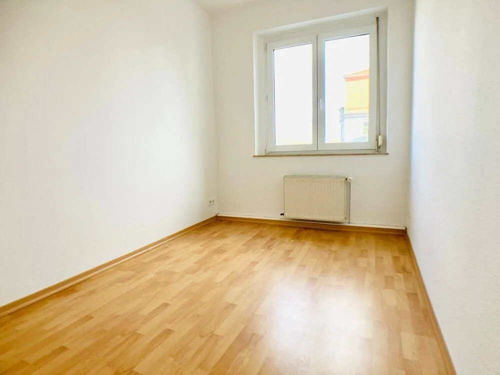 Bright 3-Room Apartment ***TOP*** Available Immediately in Mockau