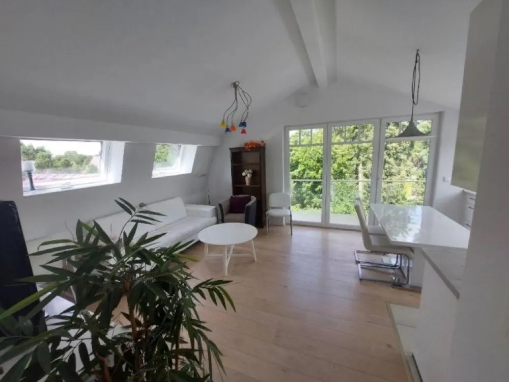 3 möbl. Zi 68 qm inkl Pantry u Balkon für 1-3 Pers ruhig u grün i