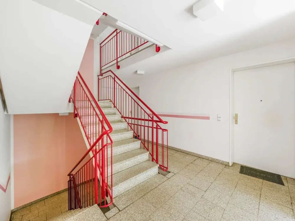 Quiet Living in Leipzig West, 2 Rooms, Loggia and Underground Parking Space