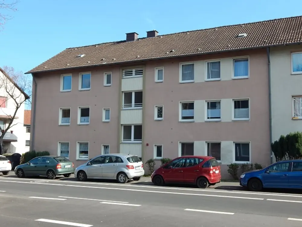Beautiful Living: Attractive 2-Room Apartment