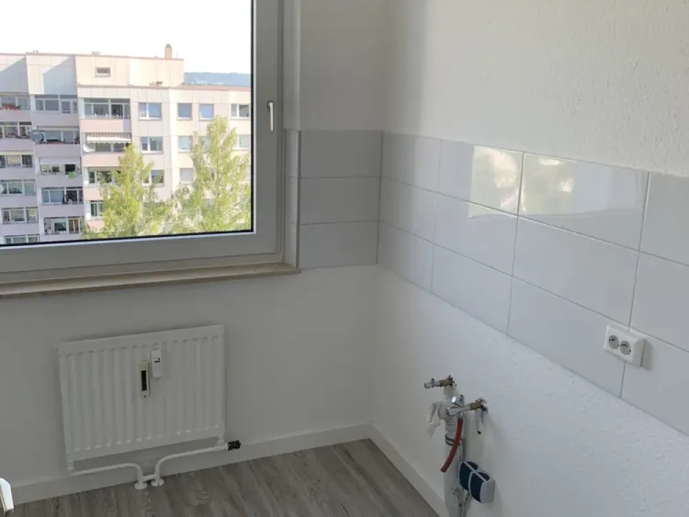 Stylish 2-Room Apartment with Balcony in Frankfurt am Main