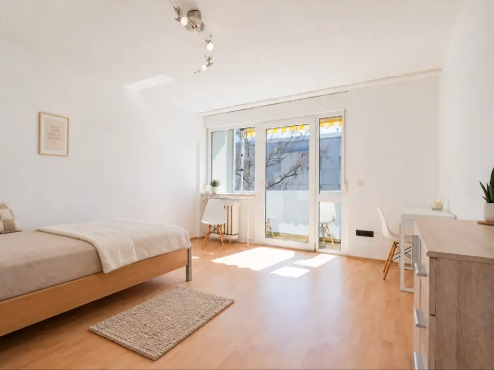 Large Furnished Shared Room with Private Loggia