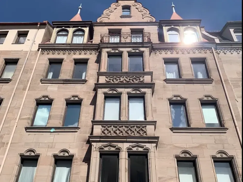 Spacious 4-Room Old Building Apartment, 110 m², Nürnberg-Gostenhof