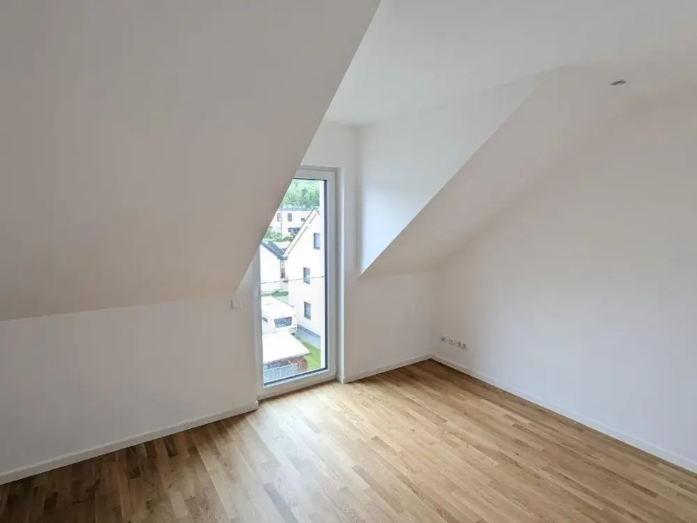 Modern 4-Room Apartment with Balcony on the 2nd Floor