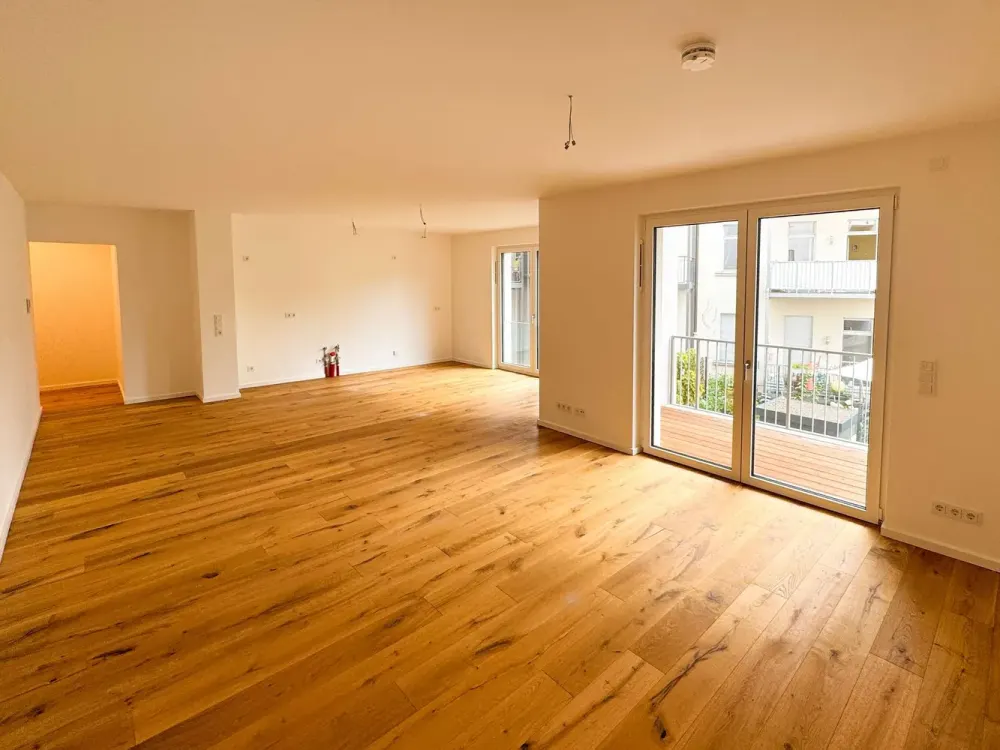 TOP Location - 4 Rooms | 2 Bathrooms | 2 Balconies | Underground Parking