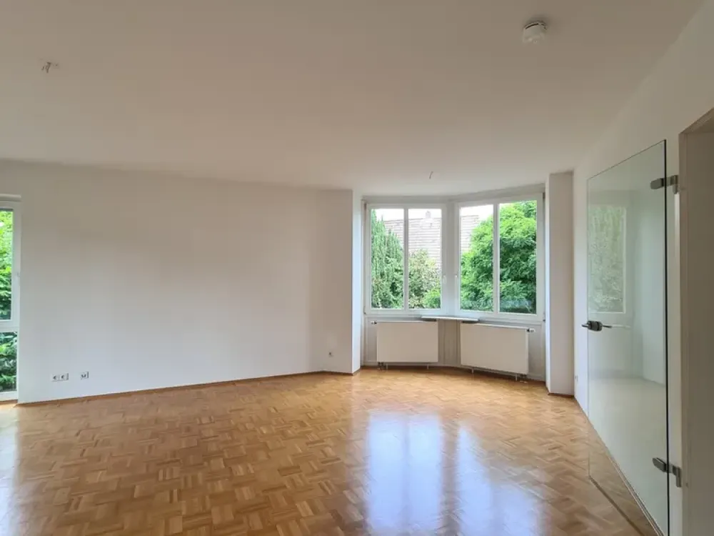 Beautiful Bright Apartment in a Green Area
