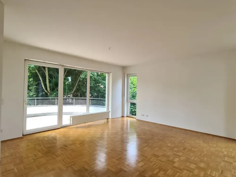 Beautiful Bright Apartment in a Green Area