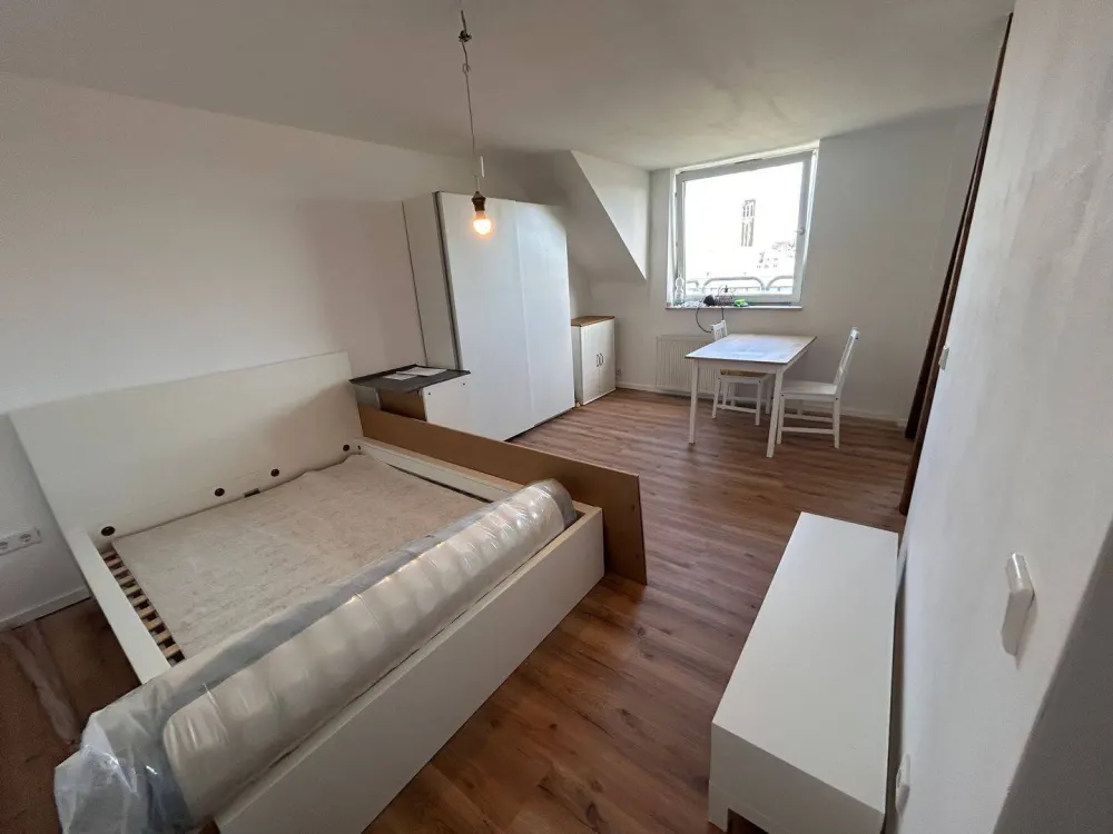 Frisch renoviertes 1-Zimmer-Apartment in Düsseldorf-Bilk (WHG08)