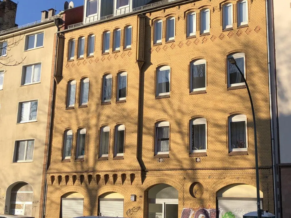 Shared Room in Charming Old Building Apartment - Directly at the University of Kassel