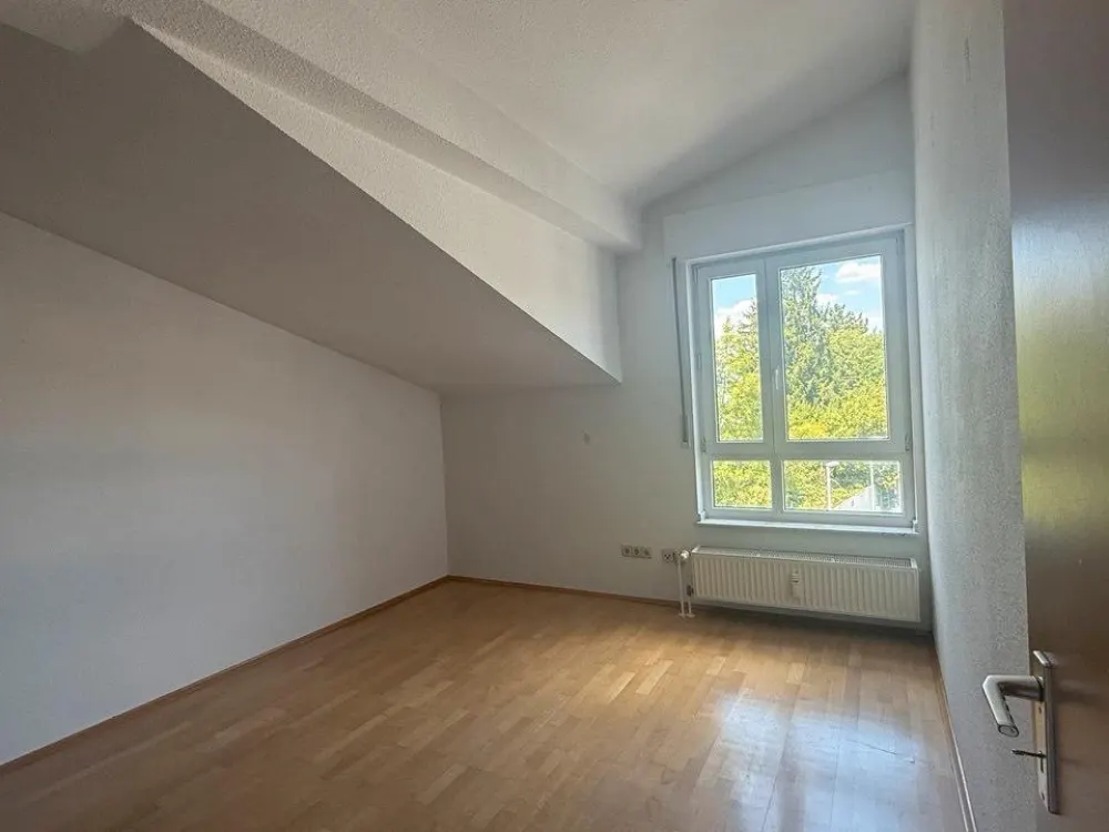4-room apartment offers 129 sqm in Wiemelhausen