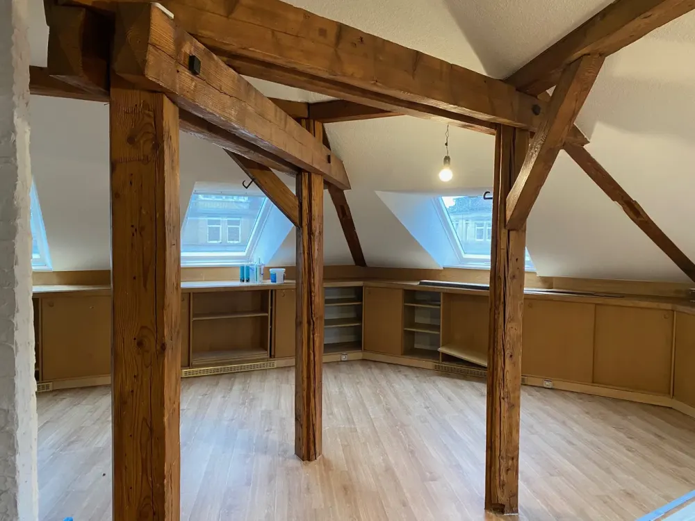 Newly Renovated 1.5-Room Attic Apartment in Stuttgart-Bad Cannstatt