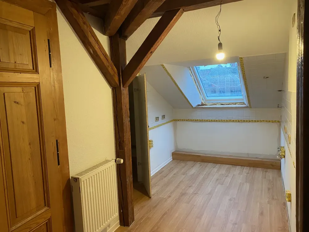 Newly Renovated 1.5-Room Attic Apartment in Stuttgart-Bad Cannstatt