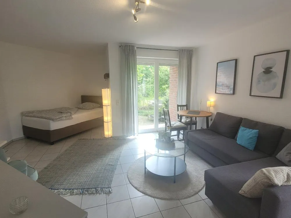 Very nice bright apartment for commuters / weekend travelers
