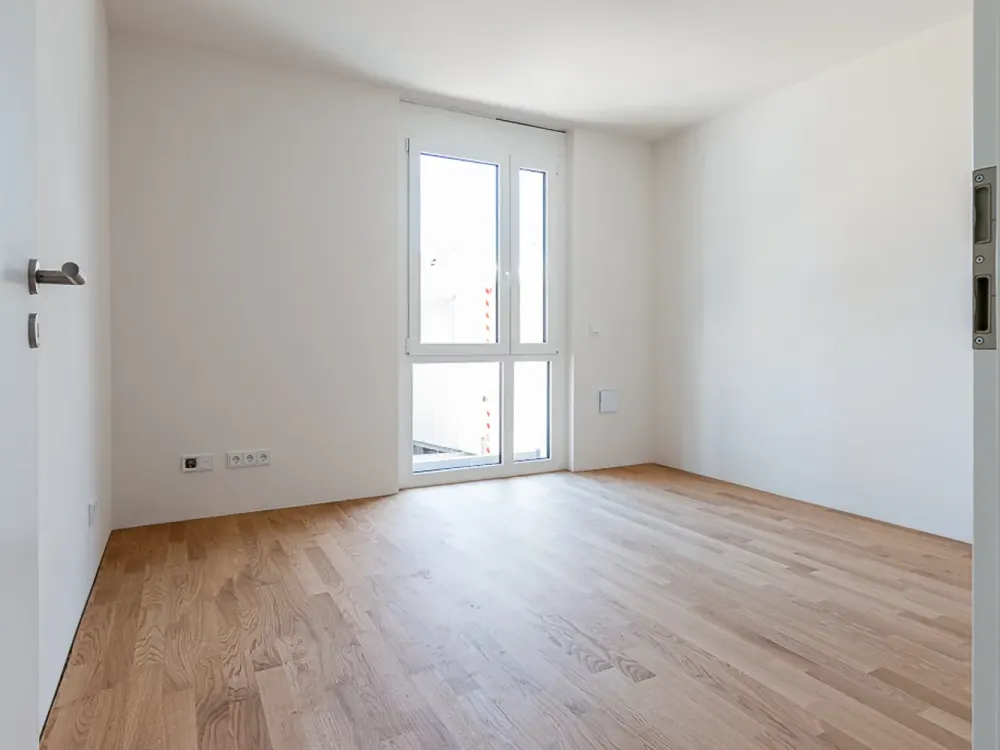 First occupancy! 4-room apartment with balcony